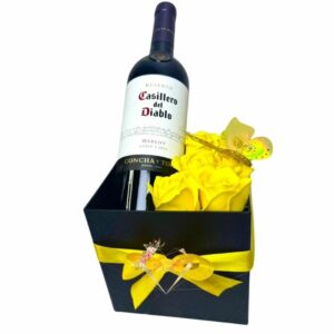 Box Cuadrado de Rosas Eternas Amarillas y Vino